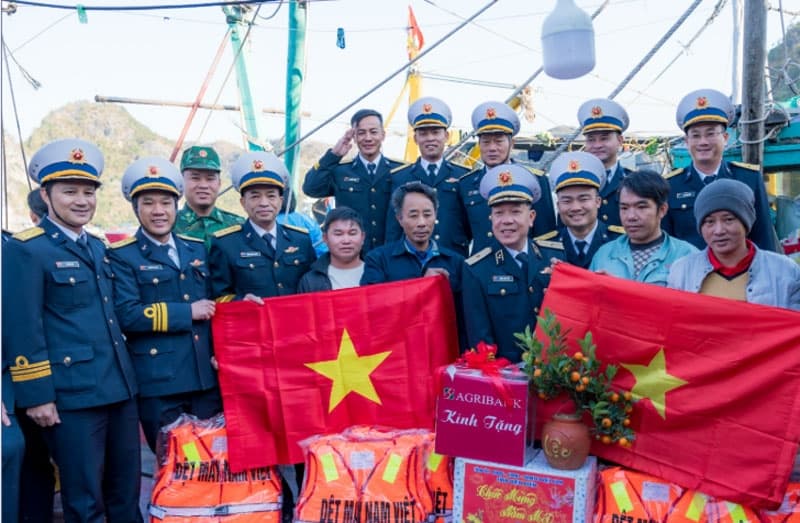 Xuân sớm trên đảo vùng Đông Bắc