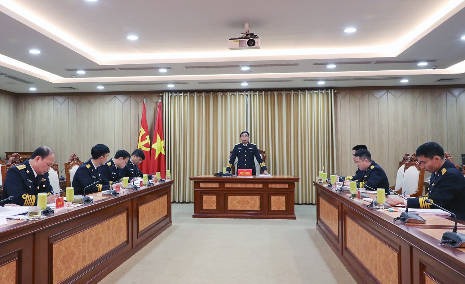 Thông qua đề cương chi tiết biên soạn các tập điều lệnh của Hải quân