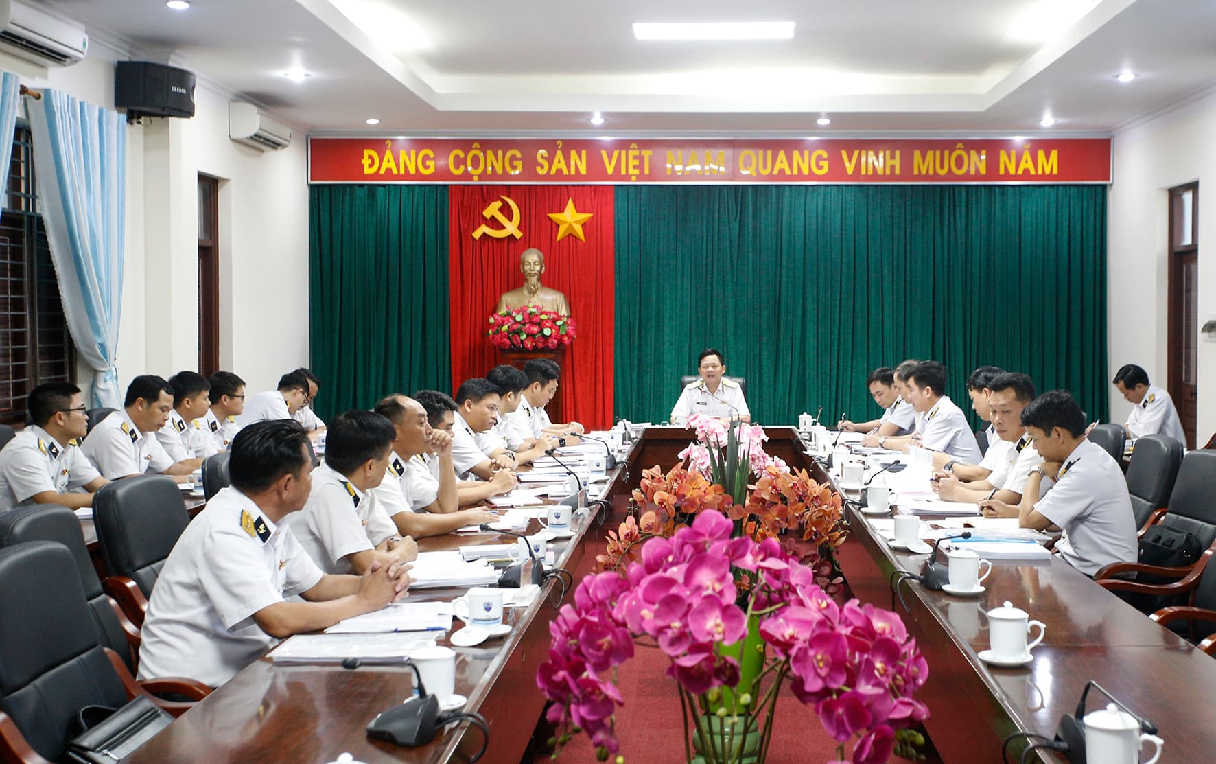 Thường vụ Đảng ủy Quân chủng Hải quân thông qua công tác chuẩn bị đại hội các đảng bộ