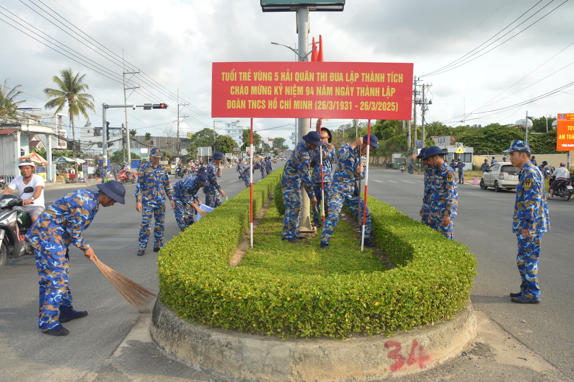 Tuổi trẻ Vùng 5 tổ chức “Ngày thứ 7 tình nguyện”