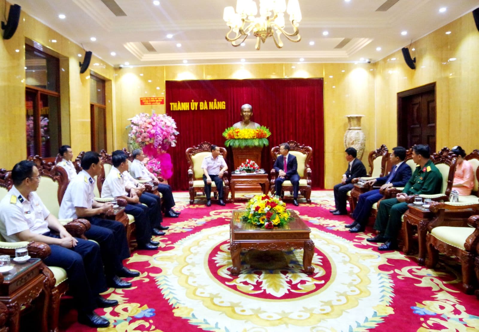 Đoàn công tác của Vùng 3 thăm, chúc mừng Ngày giải phóng thành phố Đà Nẵng