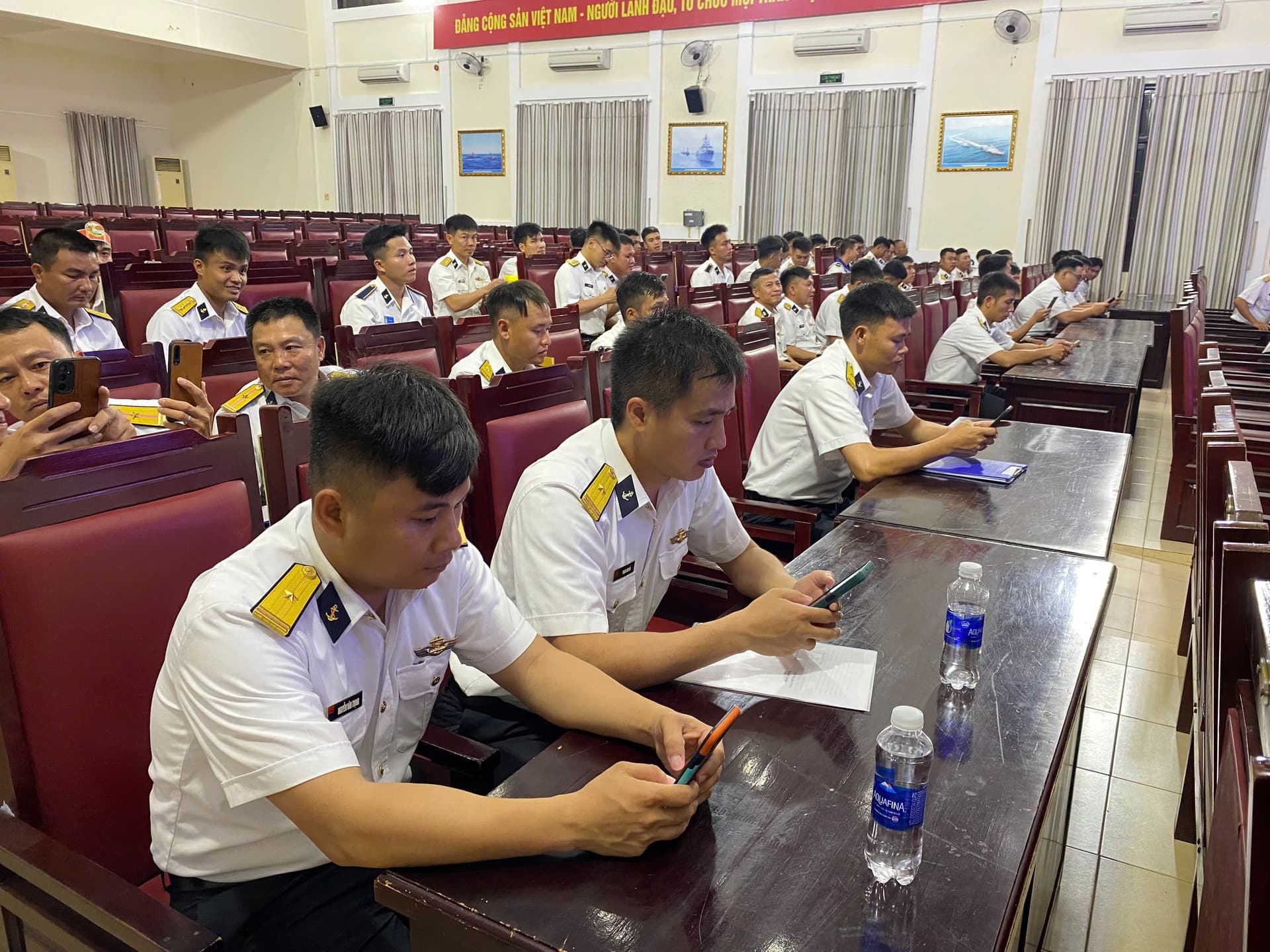 Lữ đoàn 162 hưởng ứng cuộc thi tìm hiểu “Biển đảo Tổ quốc và Hải quân nhân dân Việt Nam anh hùng”