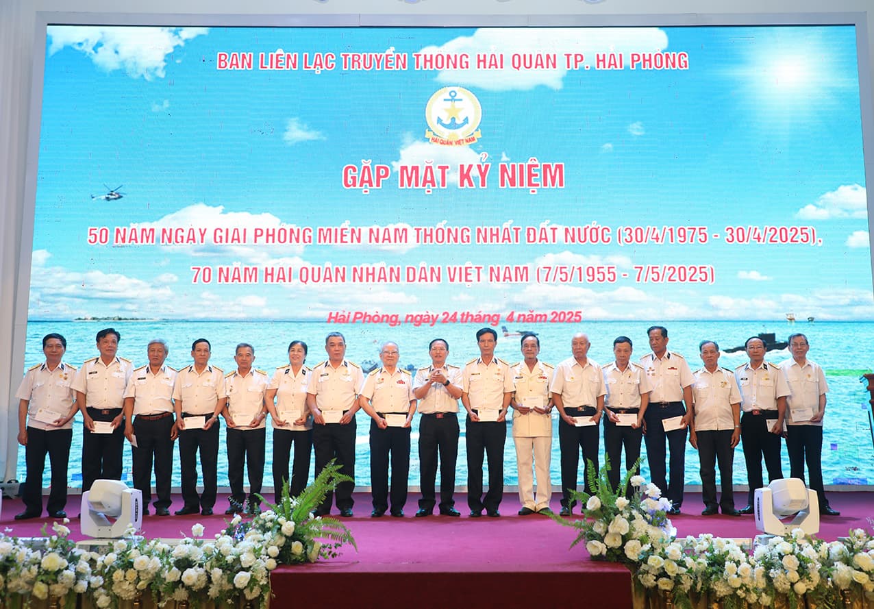 Ban liên lạc Hải quân thành phố Hải Phòng gặp mặt truyền thống