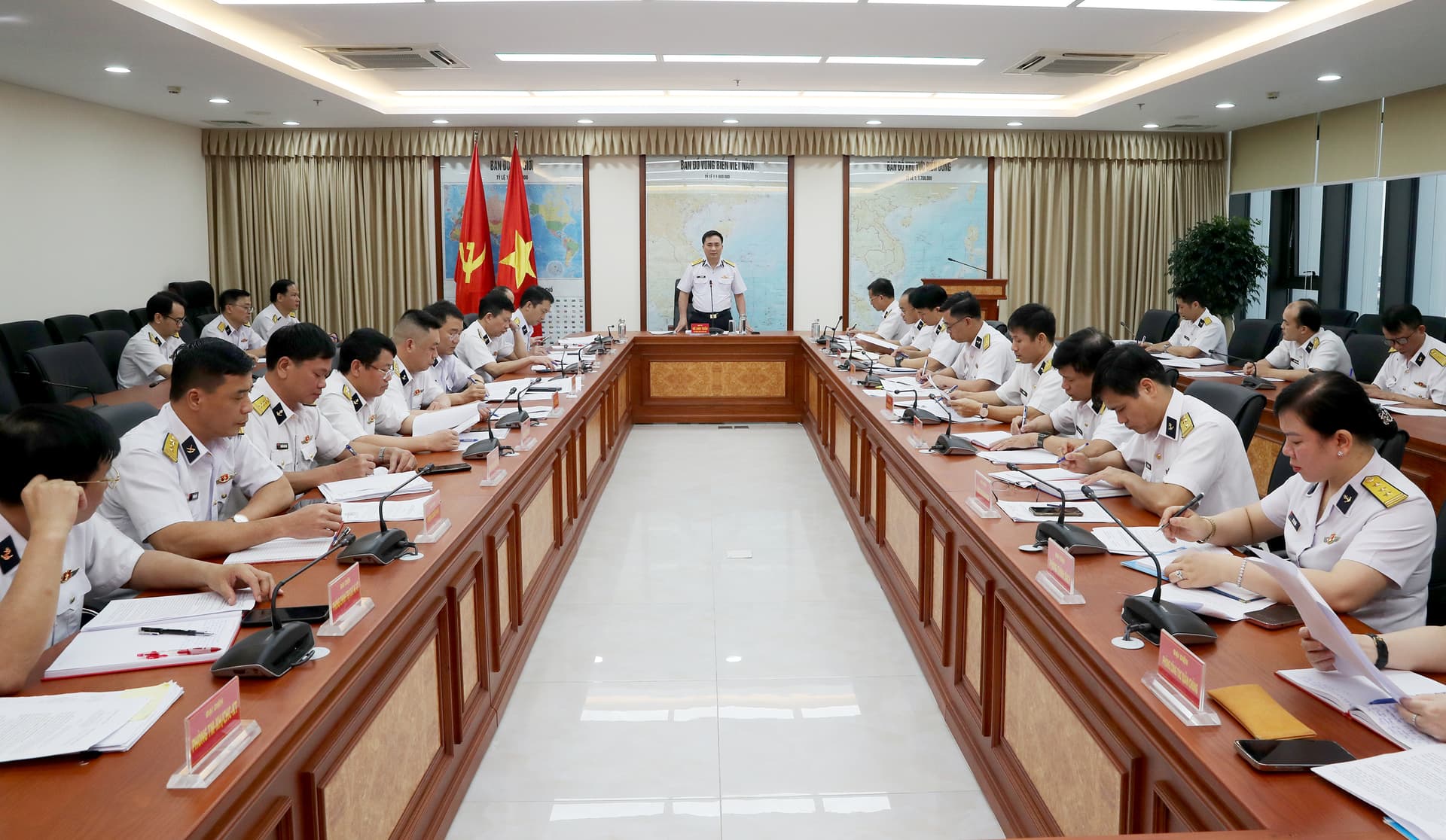 Triển khai nhiệm vụ phục vụ lễ kỷ niệm 70 năm thành lập Quân chủng Hải quân
