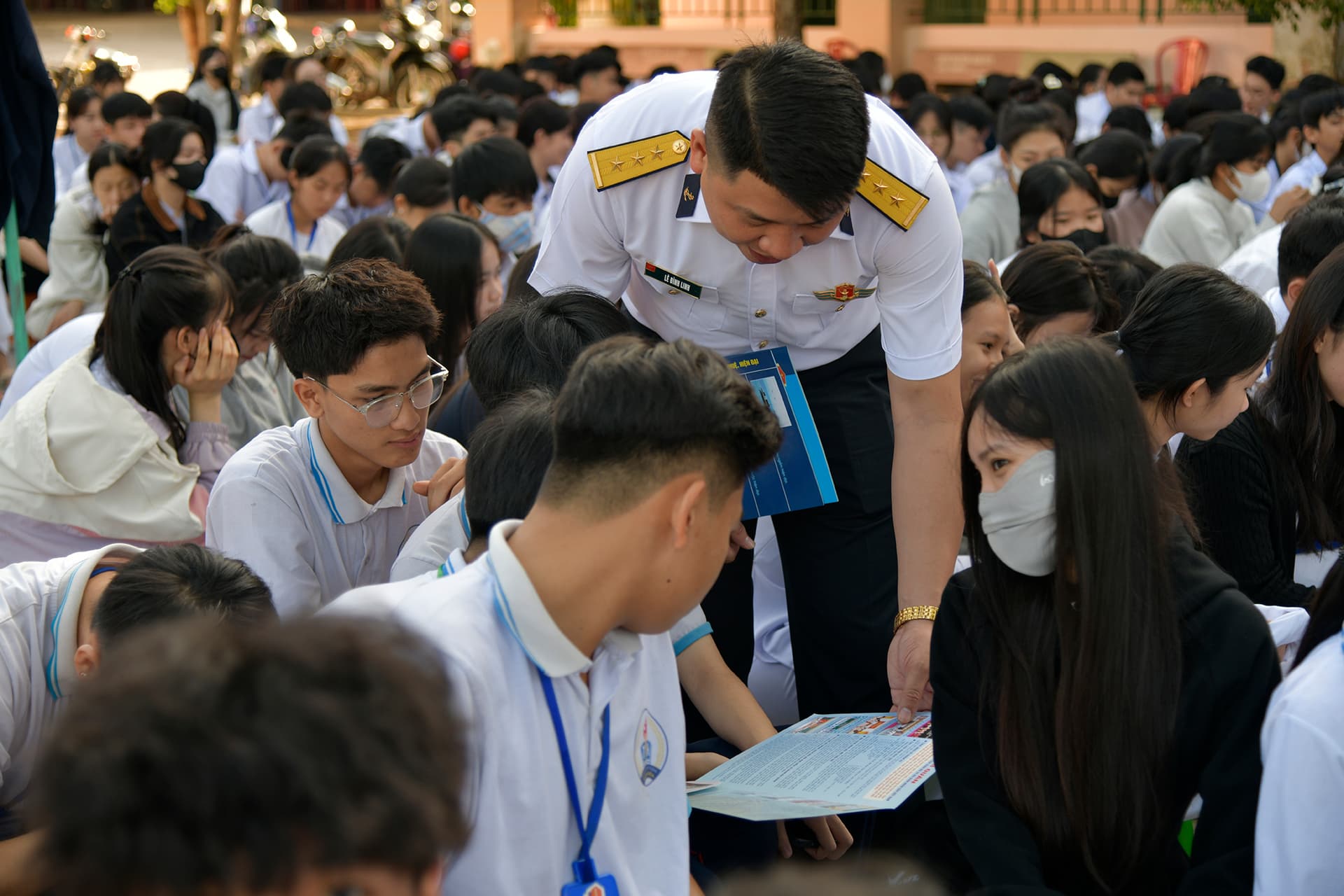 Lan tỏa tình yêu biển đảo tới cán bộ, giáo viên và học sinh tỉnh Bình Phước