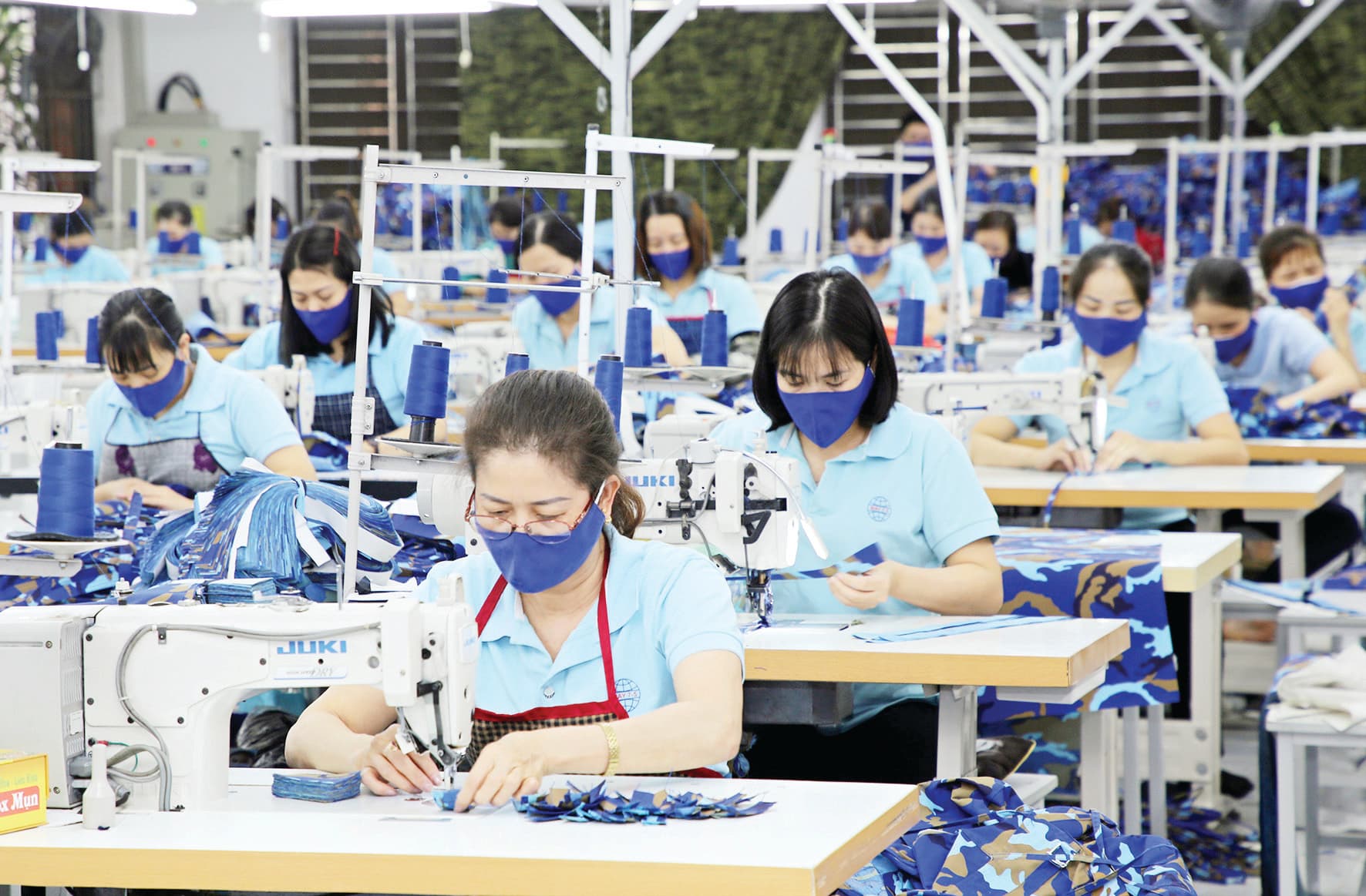 Xưởng may 7-5: Nâng cao chất lượng sản phẩm trong Tháng công nhân