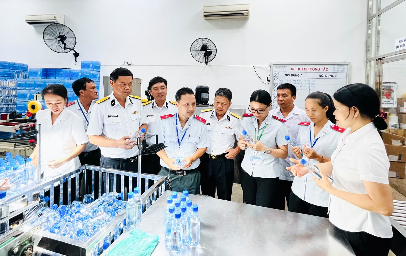 Xưởng nước Tân cảng Sài Gòn đảm bảo tốt an toàn thực phẩm