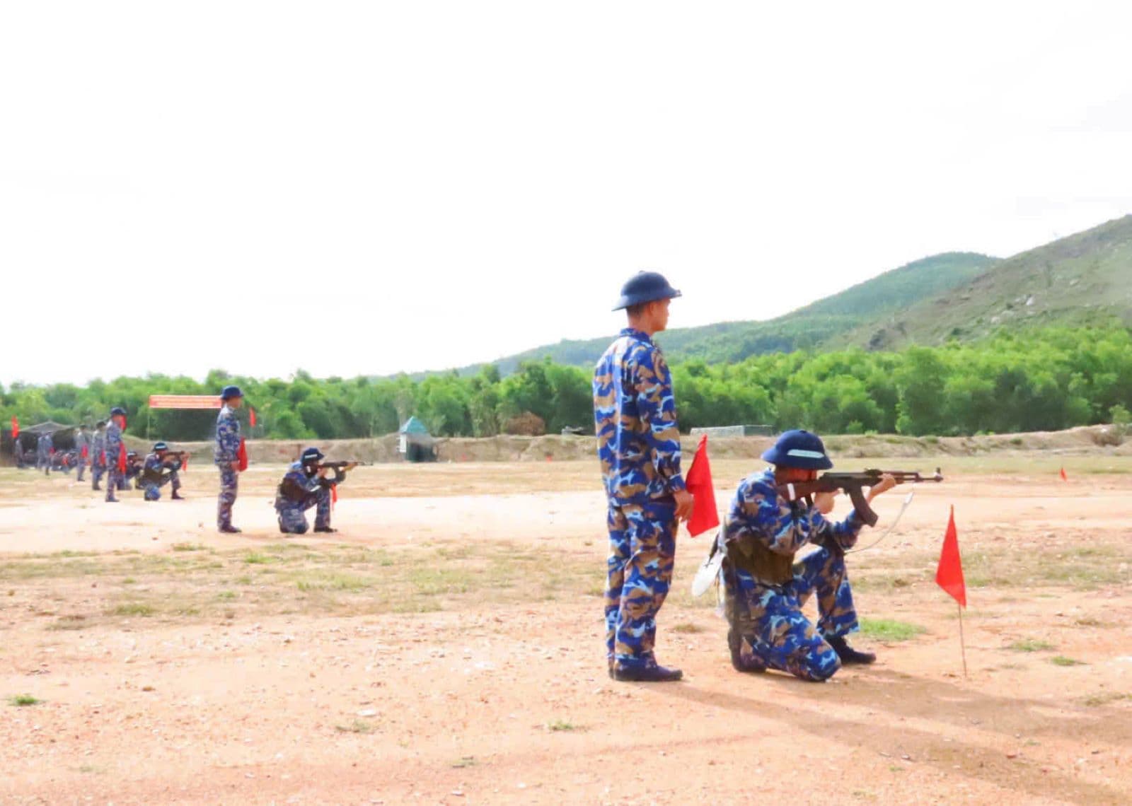 Vùng 3: Kiểm tra 3 tiếng nổ đối với chiến sĩ mới