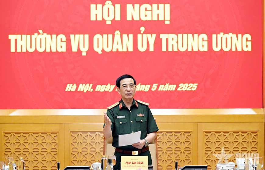Đồng chí Đại tướng Phan Văn Giang chủ trì Hội nghị Thường vụ Quân ủy Trung ương