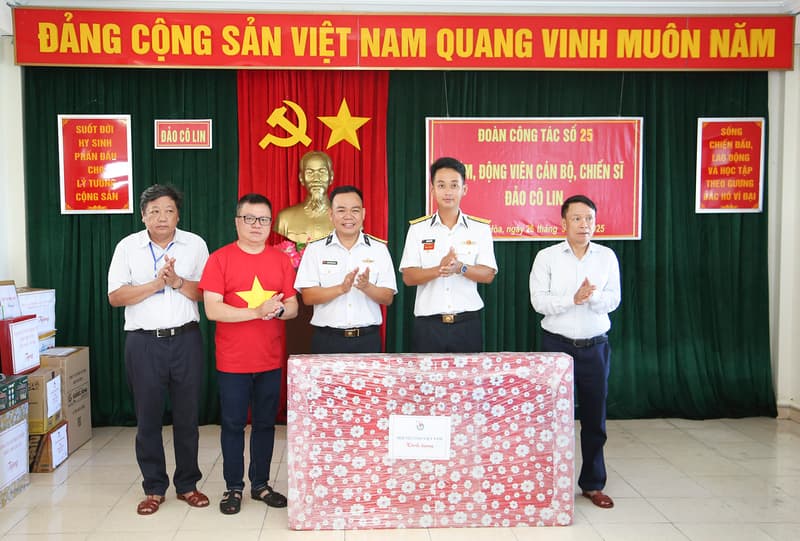 Đoàn công tác Hội Nhà báo Việt Nam hoàn thành chuyến thăm quần đảo Trường Sa, Nhà giàn DK1