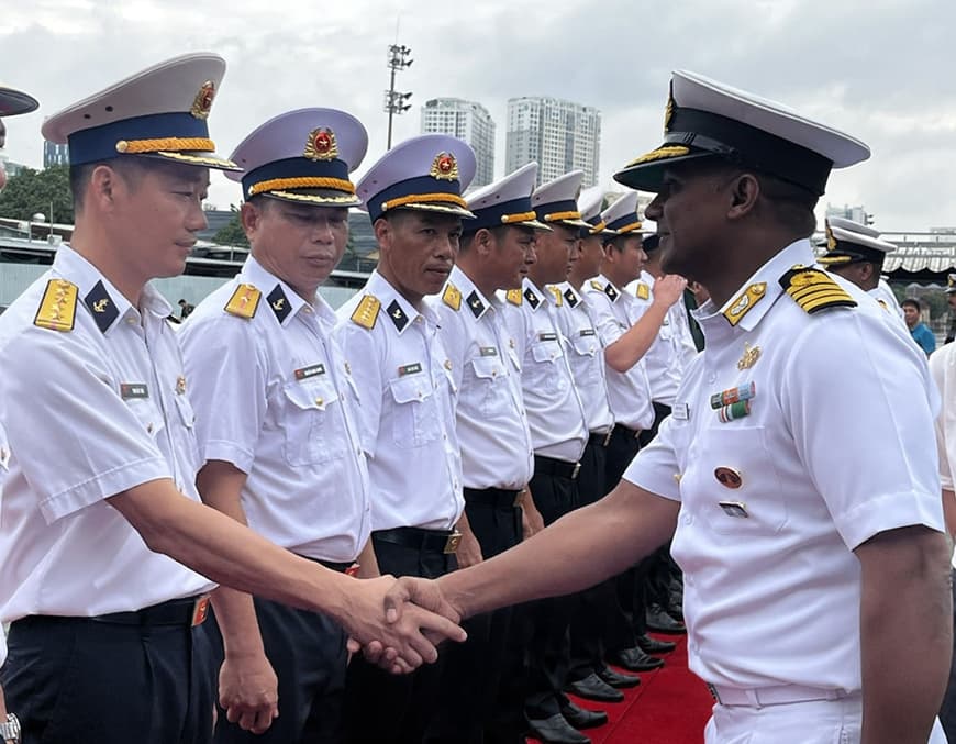 Tàu Hải quân Ấn Độ thăm xã giao TP. Hồ Chí Minh