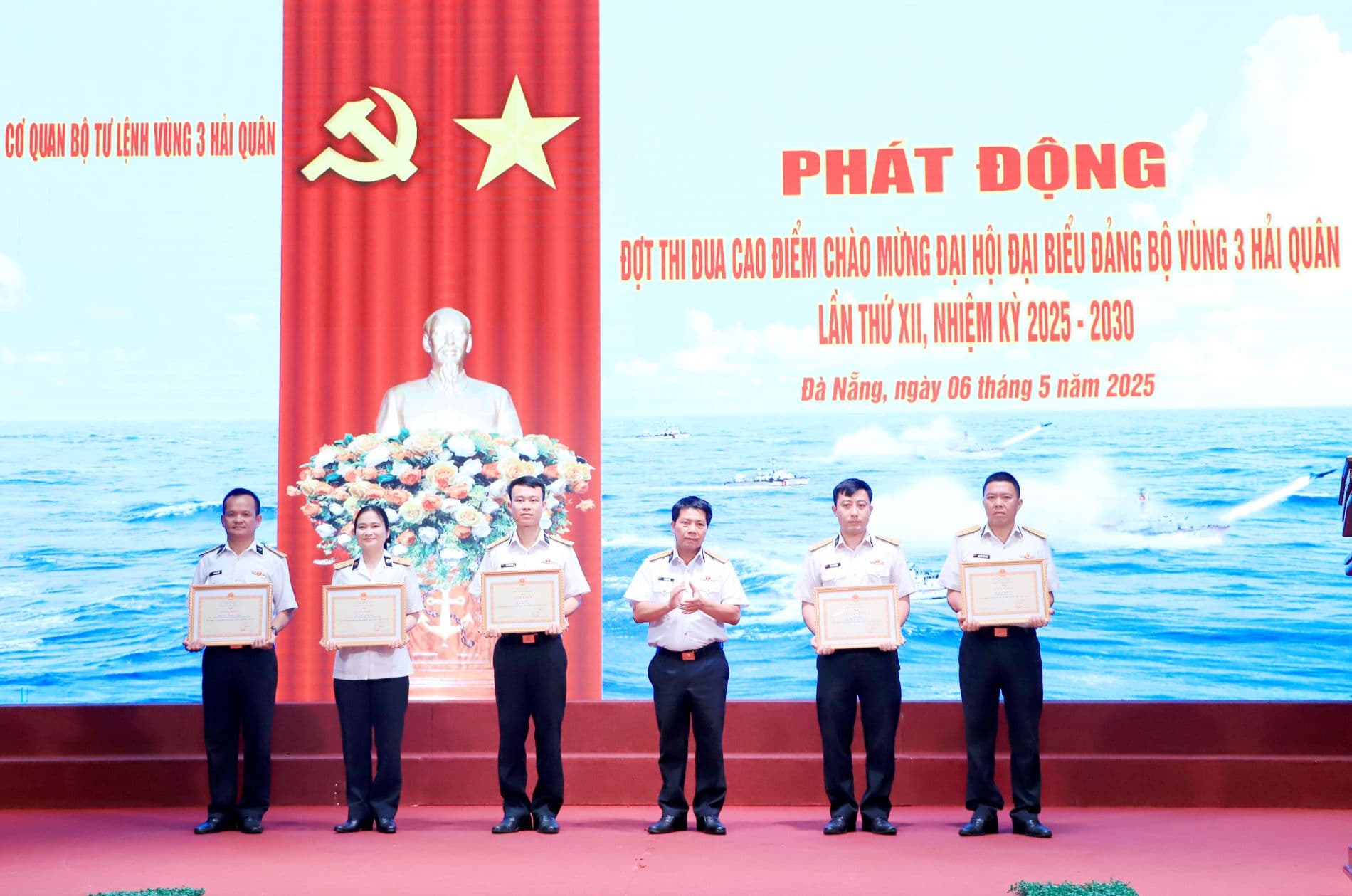 Các cơ quan, đơn vị của Vùng 3 phát động thi đua cao điểm