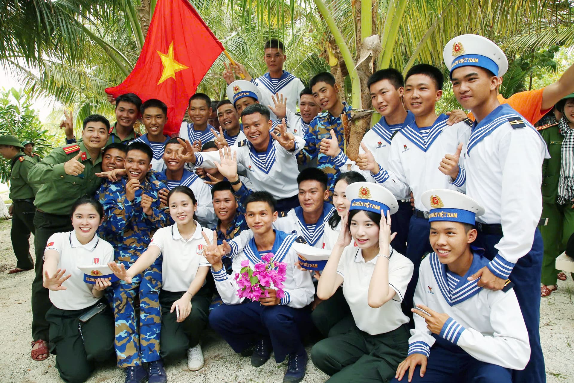 Yêu sao “Viết tiếp câu chuyện hòa bình”