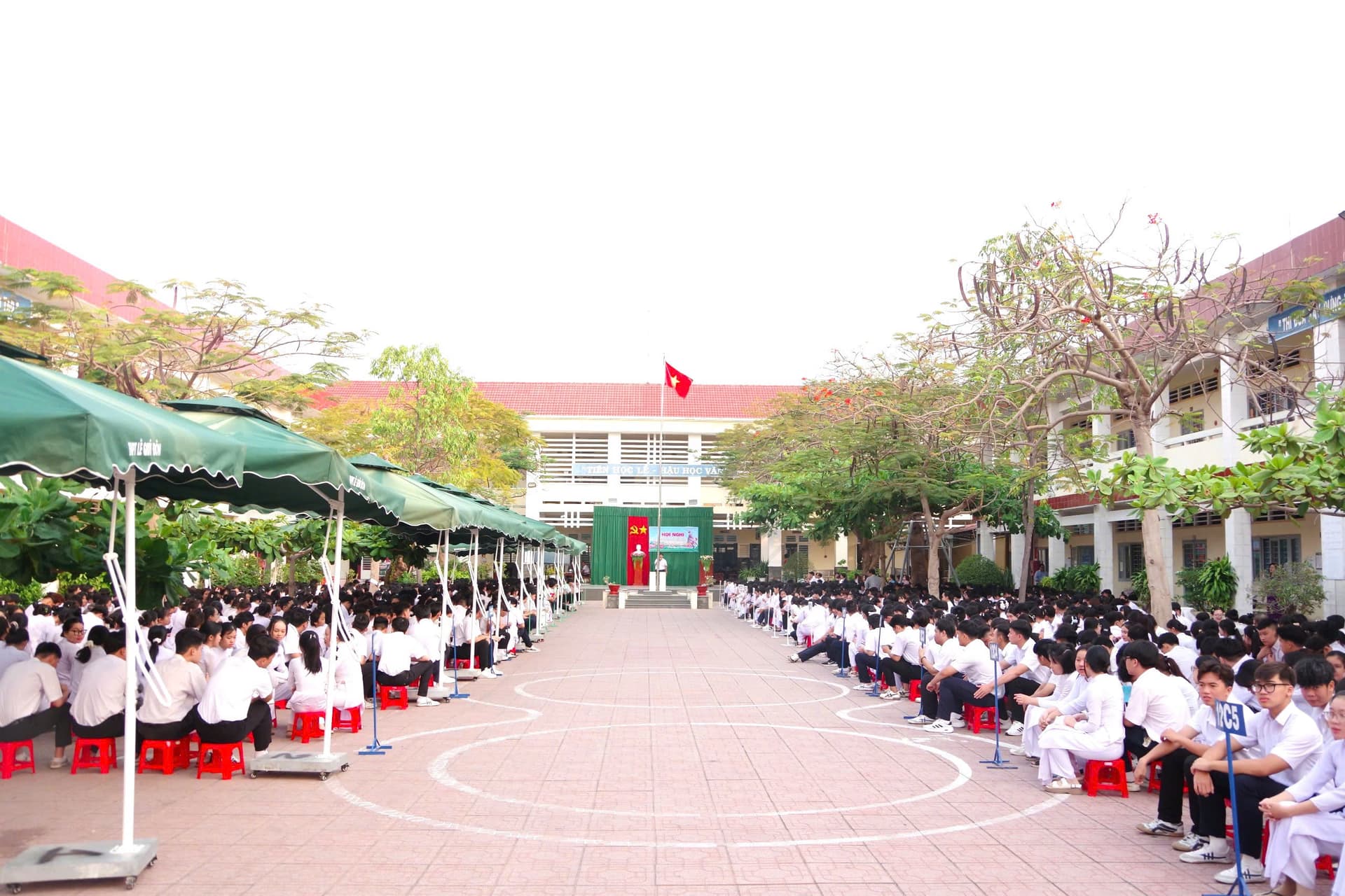 THU HÚT NGUỒN NHÂN LỰC XÂY DỰNG QUÂN CHỦNG HẢI QUÂN (Bài 1)