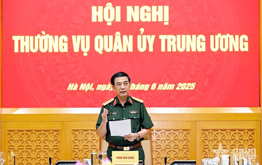 Đại tướng Phan Văn Giang chủ trì Hội nghị Thường vụ Quân ủy Trung ương cho ý kiến về một số nội dung quan trọng