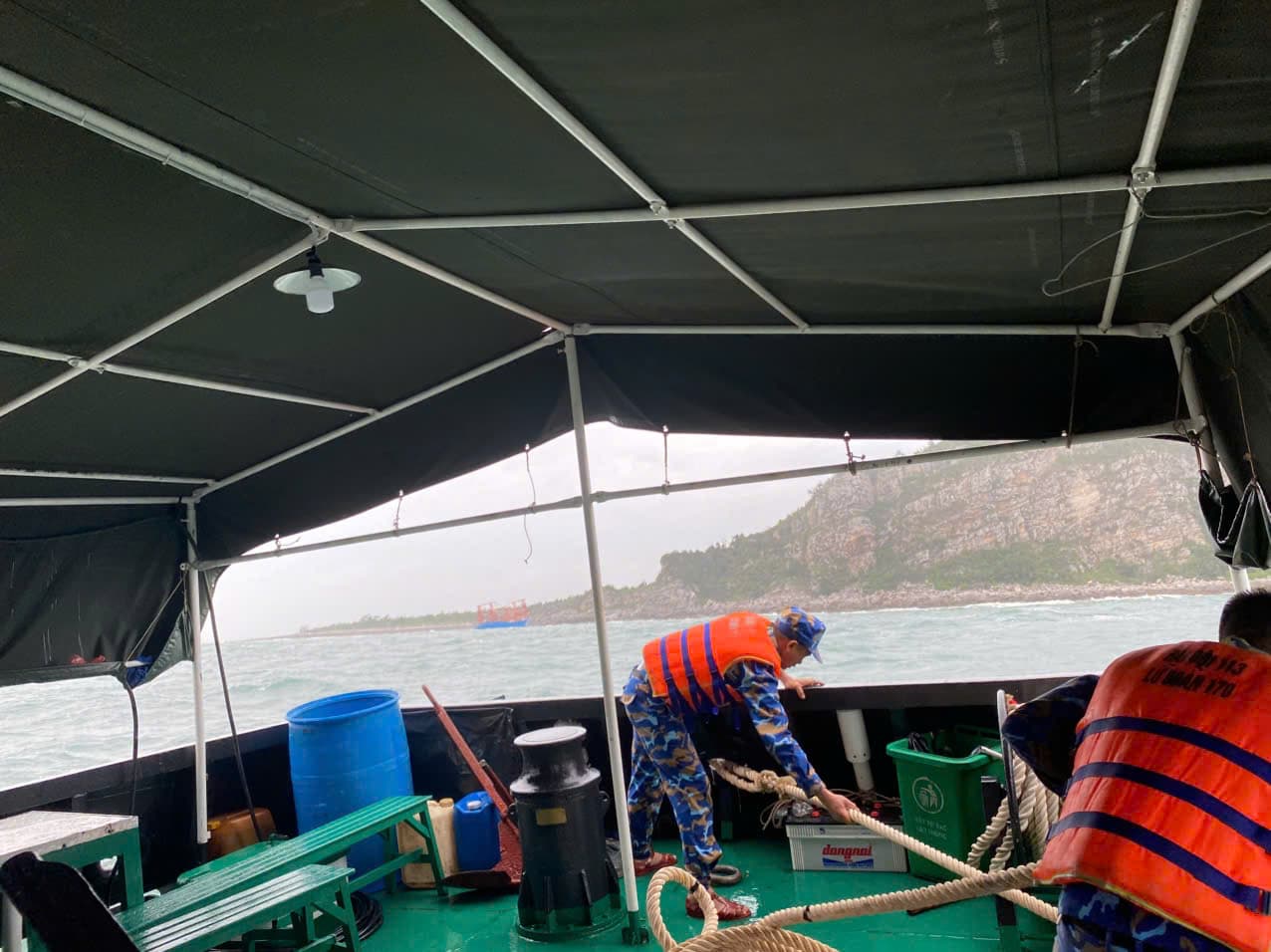 Tàu 984 cứu nạn kịp thời tàu cá bị nạn