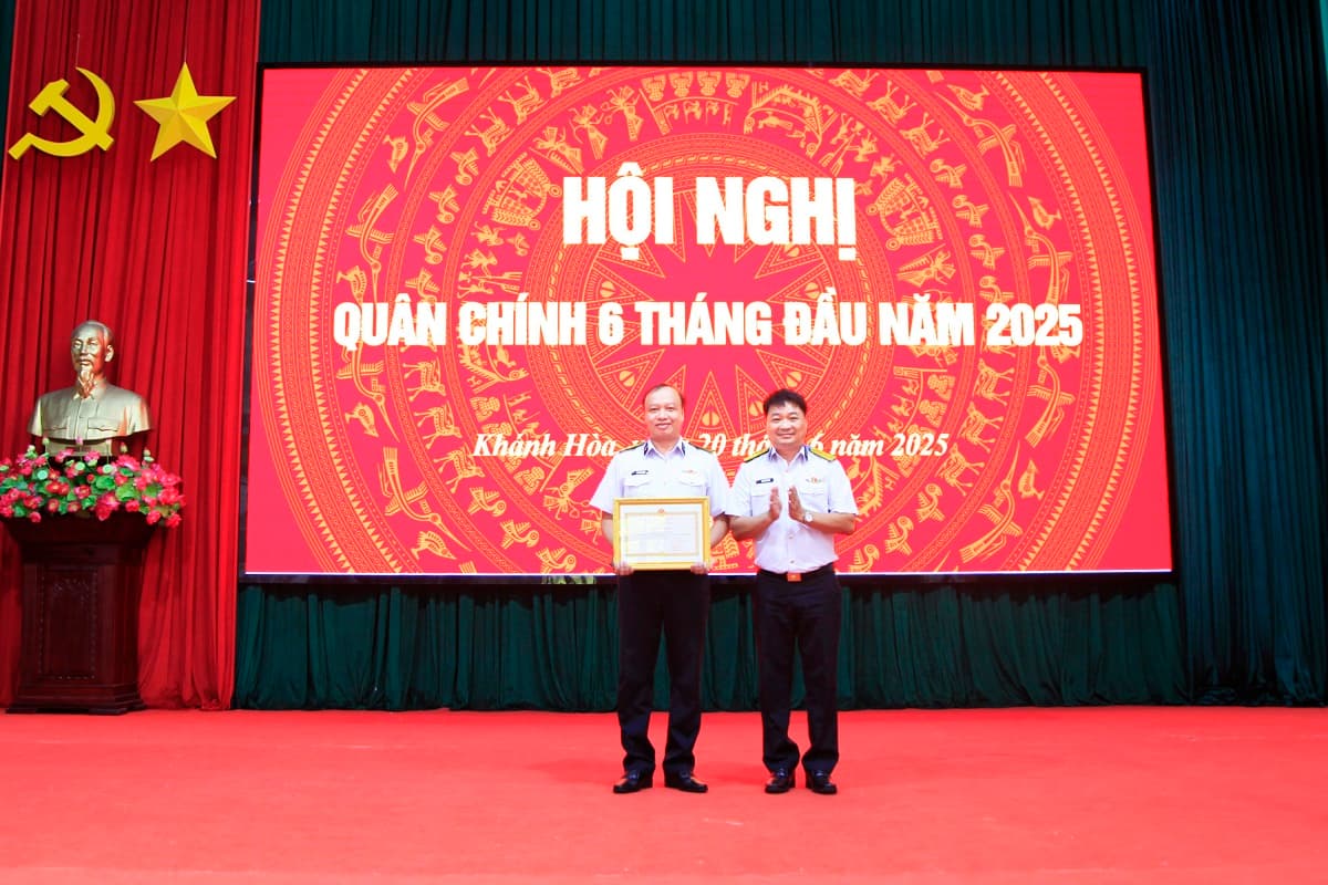 Lữ đoàn 162 hoàn thành xuất sắc nhiệm vụ 6 tháng đầu năm 2025