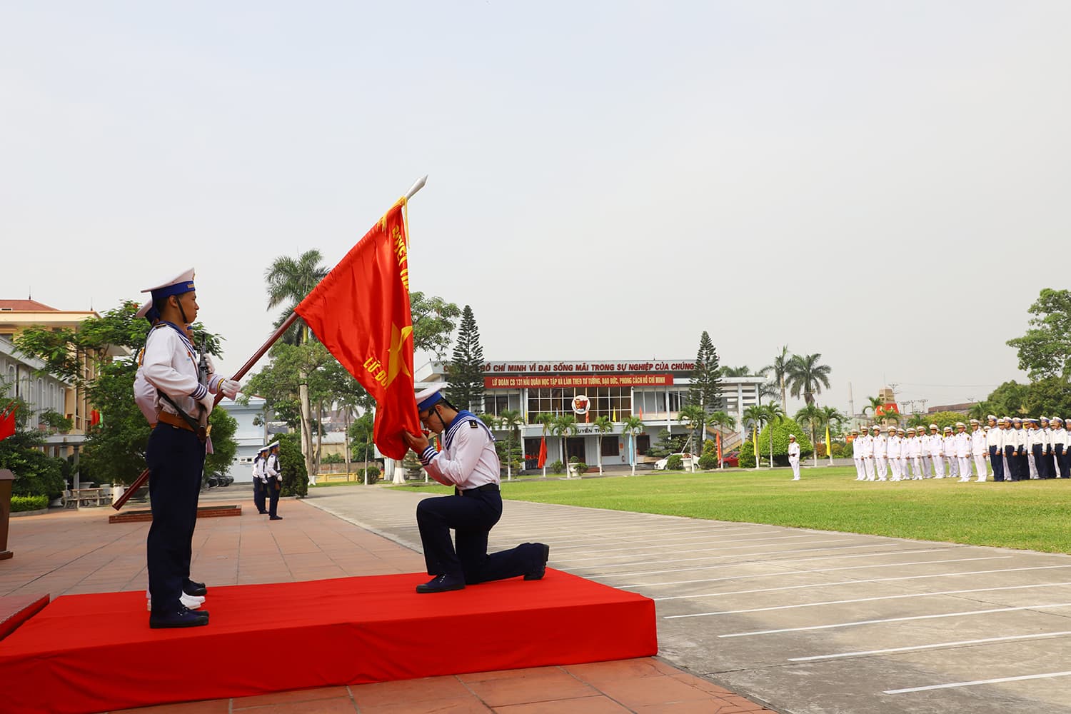 Lễ tuyên thệ chiến sĩ mới ở Lữ đoàn 131