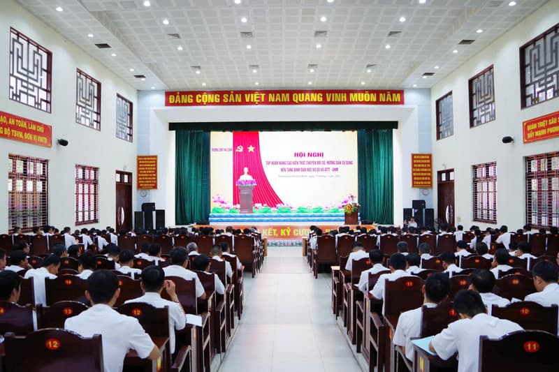 Trường Cao đẳng Kỹ thuật Hải quân tập huấn chuyển đổi số năm 2025