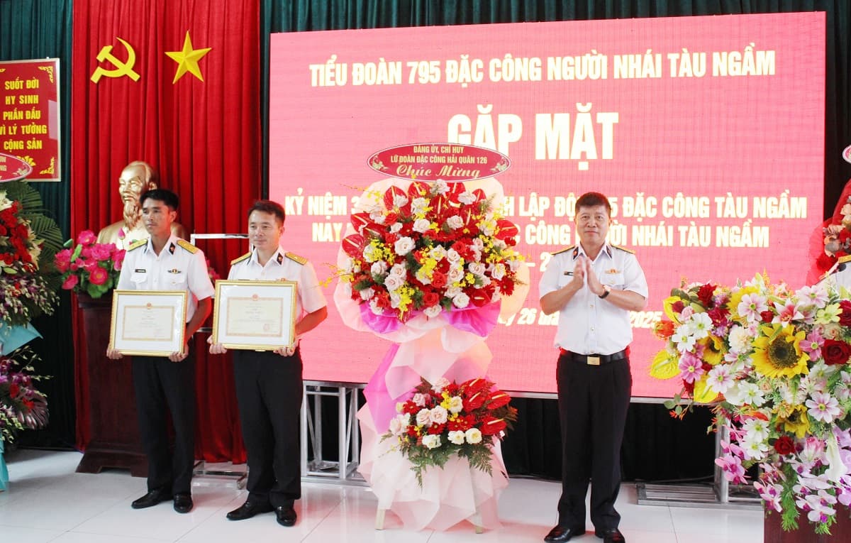 Tiểu đoàn 795, Lữ đoàn 126 gặp mặt kỷ niệm 30 năm Ngày truyền thống