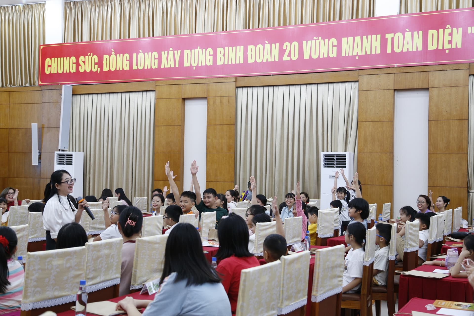 Binh đoàn 20: Nâng cao kỹ năng phòng tránh xâm hại trên không gian mạng cho con của cán bộ, người lao động