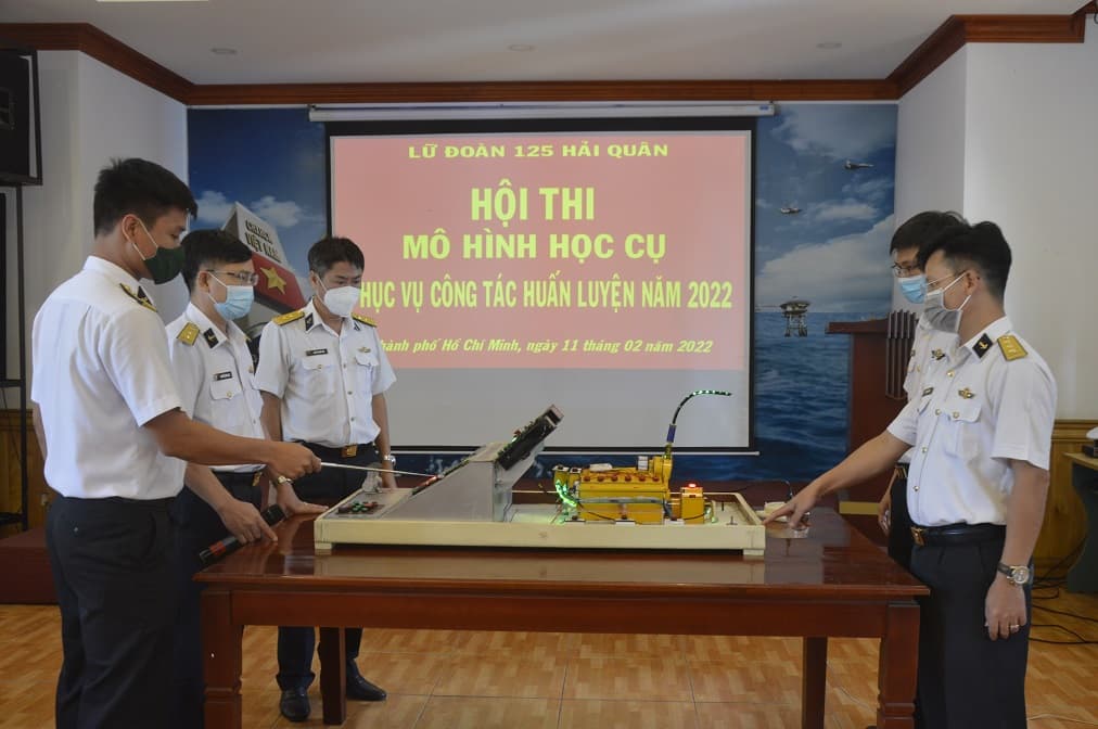 Lữ đoàn 125 thi mô hình học cụ huấn luyện năm 2022