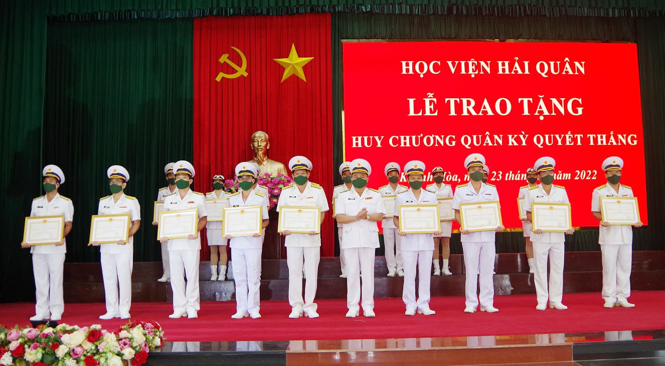 Học viện Hải quân: Trao tặng Huy chương Quân kỳ quyết thắng