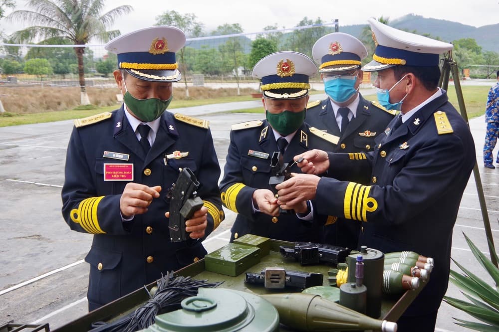 Quân chủng kiểm tra công tác chuẩn bị huấn luyện chiến sĩ mới tại Lữ đoàn 147