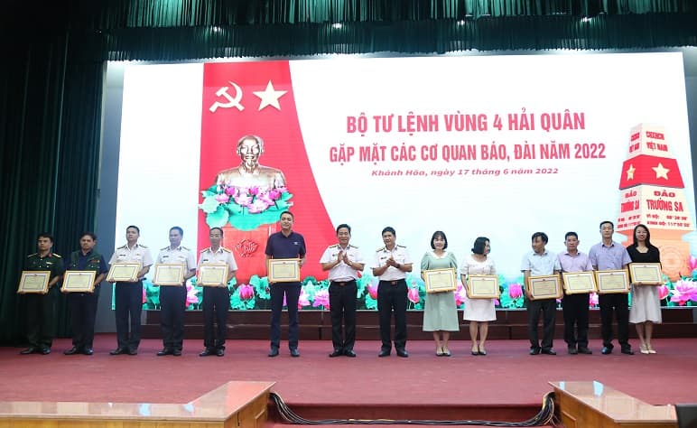 Vùng 4: Gặp mặt các cơ quan báo, đài nhân kỷ niệm 97 năm Ngày báo chí cách mạng Việt Nam