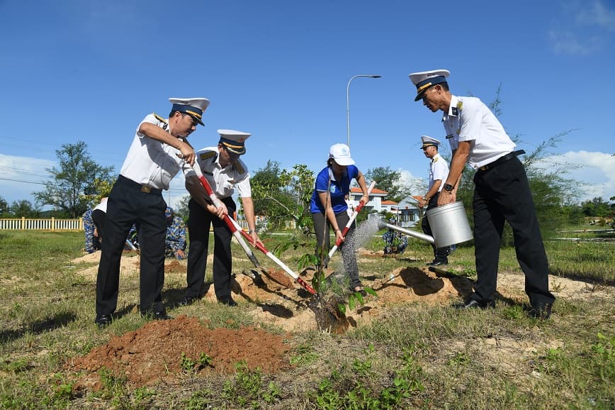 Lễ phát động “Mỗi phụ nữ-một cây xanh”
