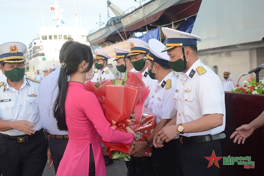 Chuẩn bị đón Tết ở Trường Sa