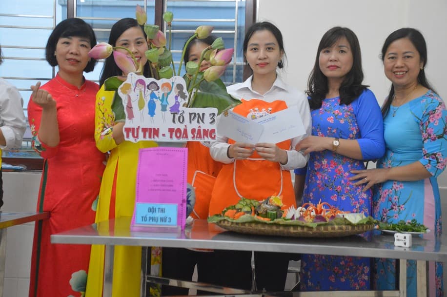 Hội phụ nữ Trung tâm 47 tổ chức thi nấu ăn
