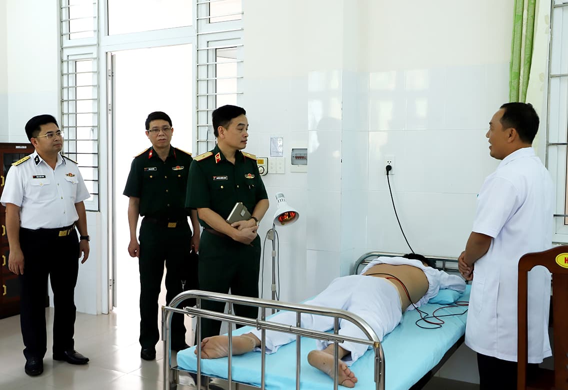 Cục Quân y kiểm tra Bệnh xá Vùng 3