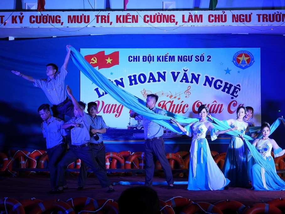 Chi đội Kiểm ngư số 2: Liên hoan văn nghệ “Vang mãi khúc quân ca”
