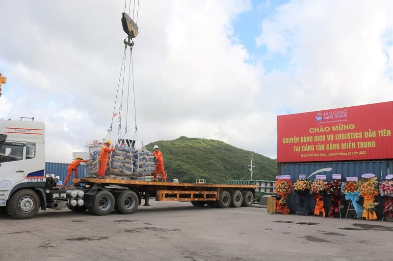 Tân cảng miền Trung khai trương tuyến dịch vụ logistics đầu tiên tại cảng