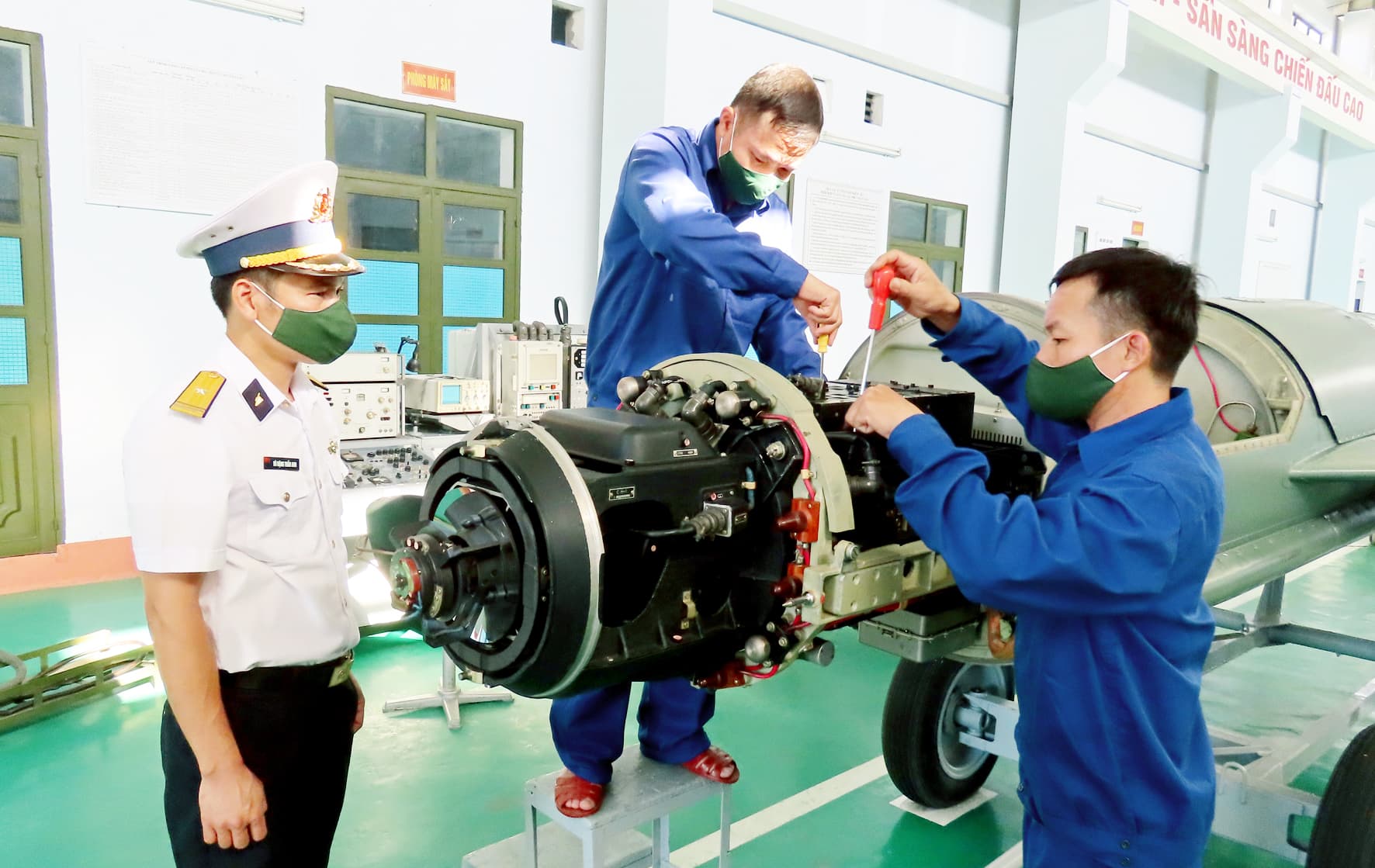 Trạm trưởng tên lửa bờ xuất sắc