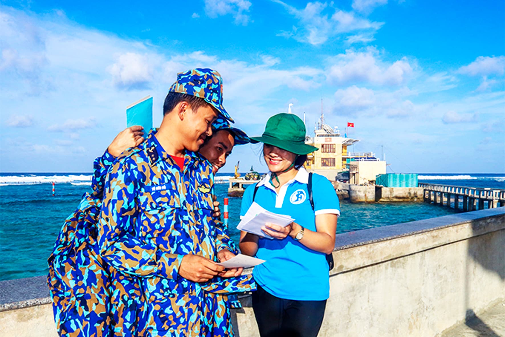 Lá thư tình đầu tiên