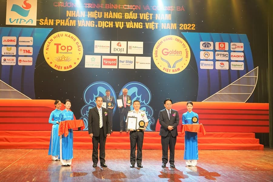 Tổng công ty Tân cảng Sài Gòn đạt top 50 “Nhãn hiệu hàng đầu Việt Nam năm 2022”