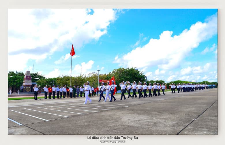 Triển lãm ảnh “Cảm xúc Trường Sa”