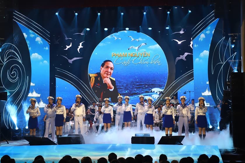 Đêm nhạc “Phạm Nguyễn-Cánh chim biển”