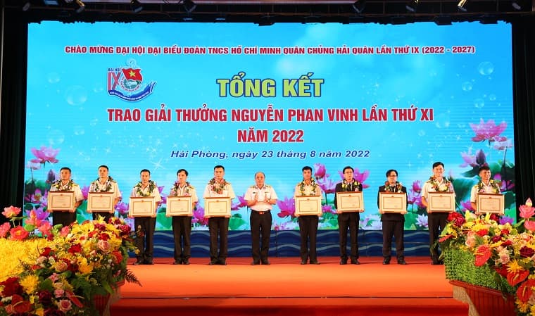 Giao lưu nghệ thuật và trao Giải thưởng Nguyễn Phan Vinh