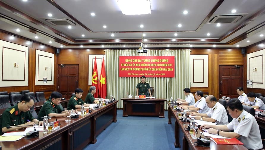 Đại tướng Lương Cường làm việc với Ban Thường vụ Đảng ủy Quân chủng Hải quân