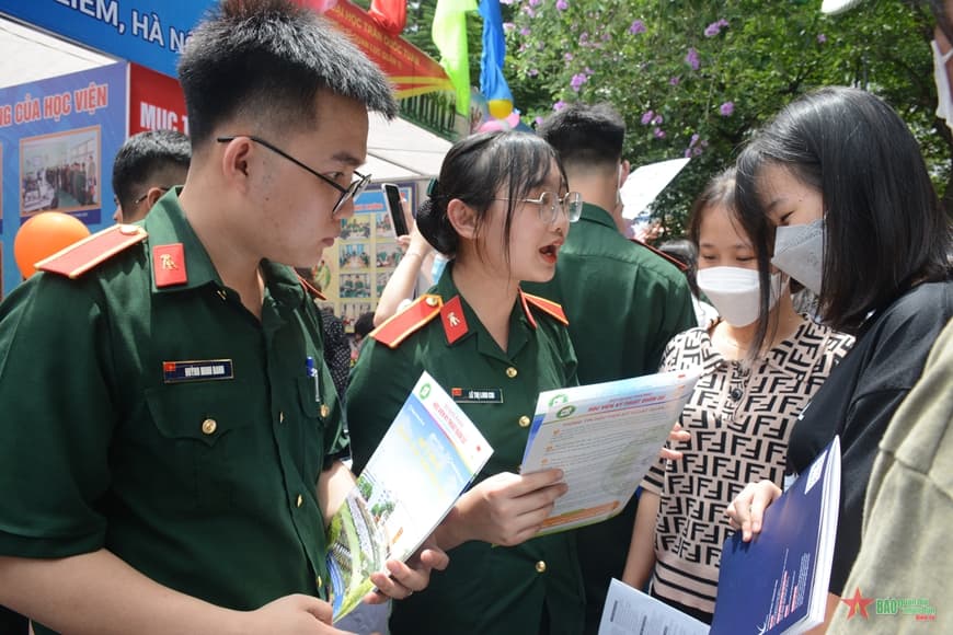 Các trường quân đội công bố mức điểm nhận hồ sơ xét tuyển đại học, cao đẳng quân sự hệ chính quy năm 2022