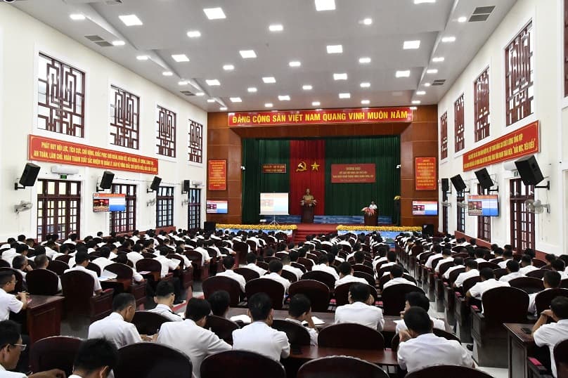 Vùng 5: Thông báo kết quả Hội nghị lần thứ 6, Ban Chấp hành Trung ương Đảng Khoá XIII