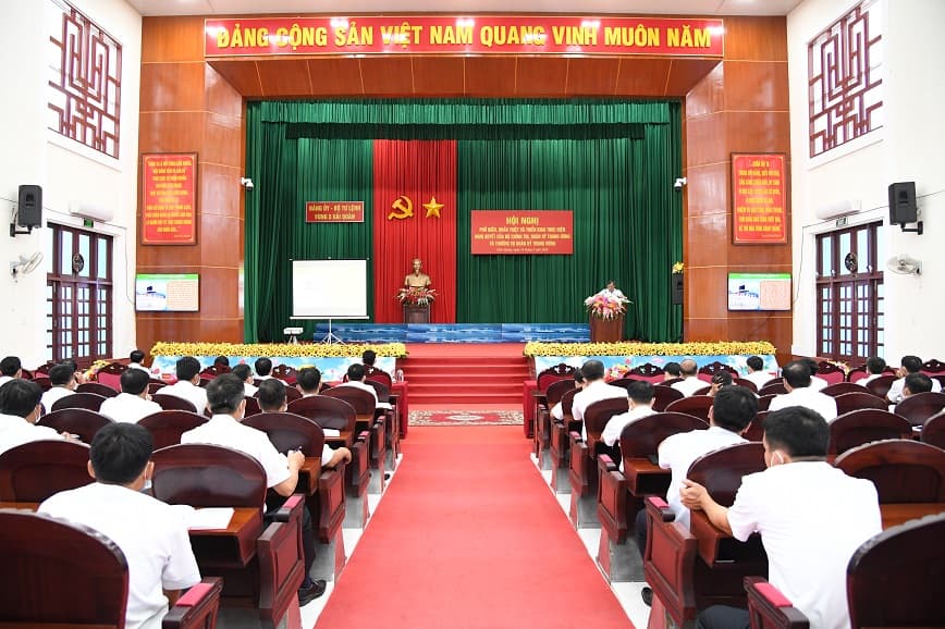 Vùng 5: Phổ biến, quán triệt, triển khai nghị quyết của Bộ Chính trị và Quân ủy Trung ương
