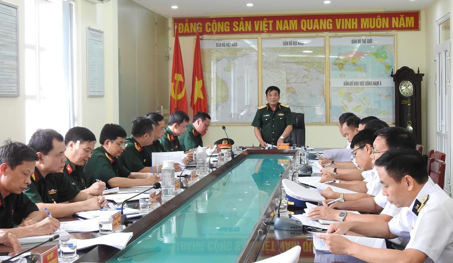 Đoàn công tác của Tổng cục Kỹ thuật kiểm tra thực hiện nhiệm vụ sửa chữa, sản xuất tại Nhà máy X56