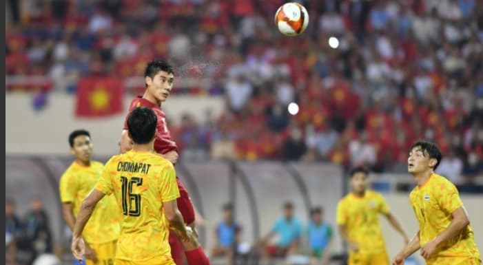 Đội tuyển U23 Việt Nam giành huy chương vàng SEA Games sau khi vượt qua U23 Thái Lan với tỷ số 1-0