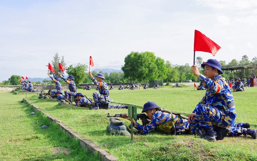 Lữ đoàn 101: Kiểm tra thực hành 3 tiếng nổ đối với chiến sĩ mới