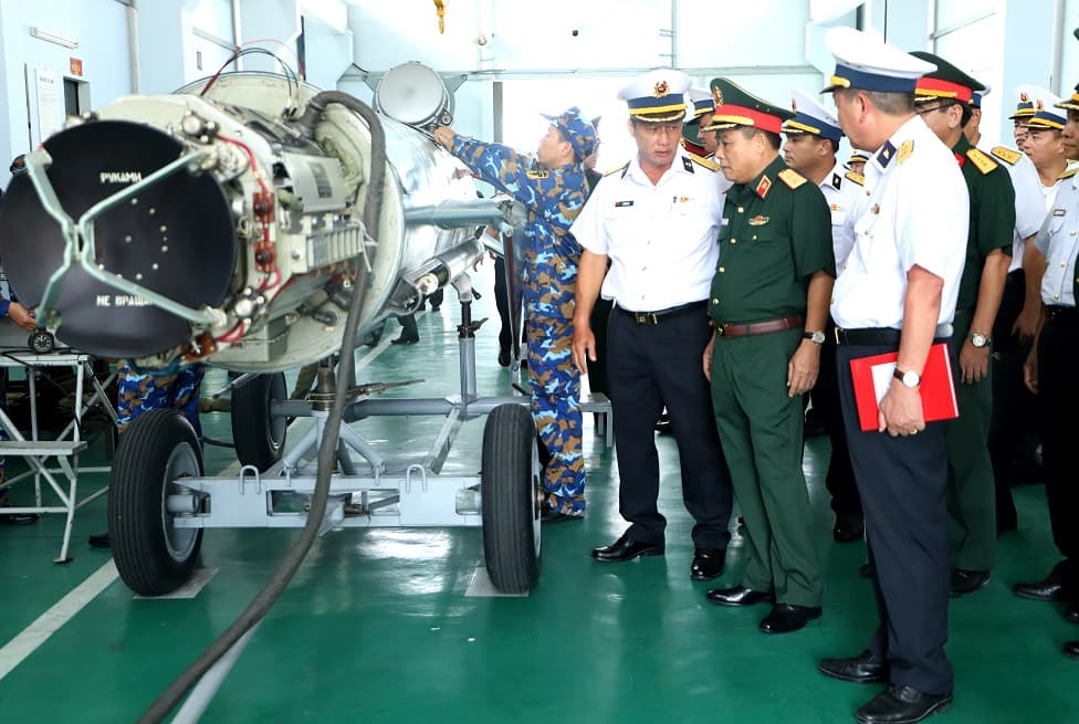 Đoàn công tác của Tổng cục Kỹ thuật kiểm tra Vùng 3