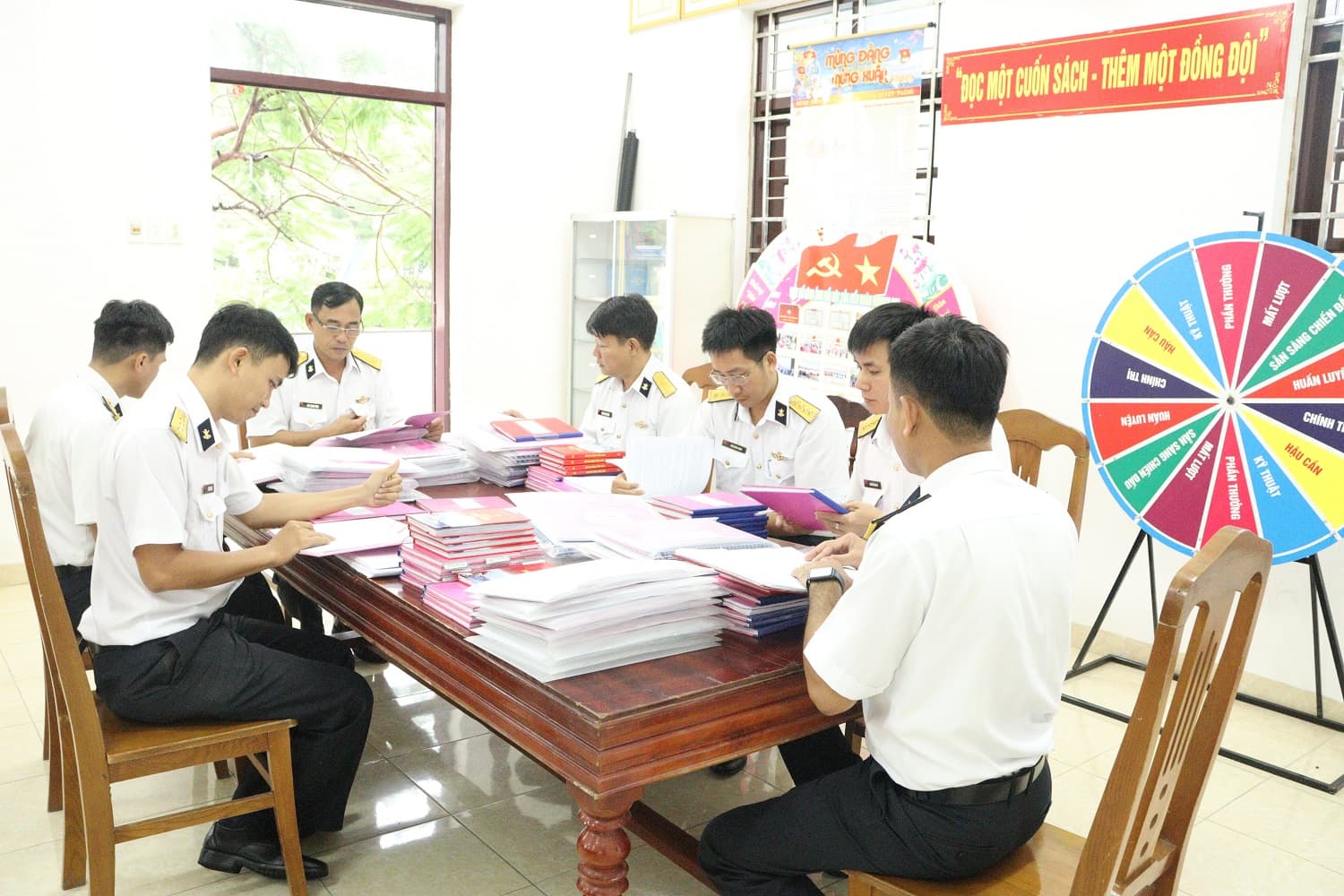 Lữ đoàn 101 kiểm tra đơn vị  VMTD mẫu mực, tiêu biểu năm 2024